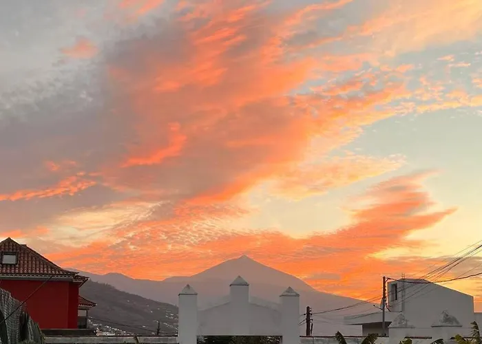 Dos Y Amplia Piscina! La Matanza De Acentejo