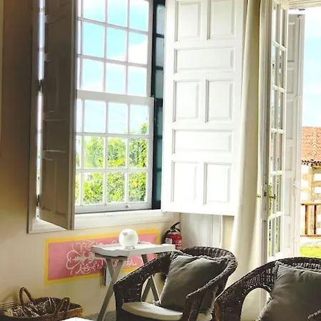 Dos Y Amplia Piscina! *