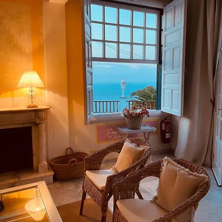 Villa Dos Y Amplia Piscina!